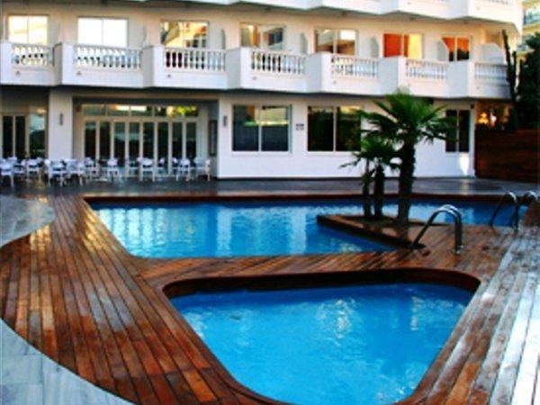 Bernat Ii 4*sup Hotel