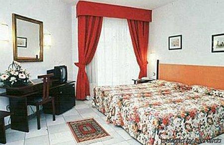 Bernat Ii 4*sup 4*